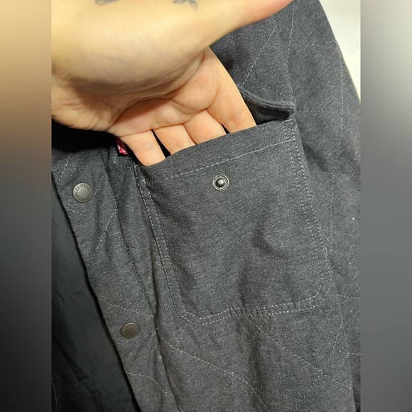 Levi's Men's Diamond Quilted Shirt Jacket, Charcoal, XX-Large - Picture 12 of 16